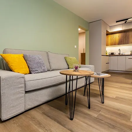 Two Stylish 1bd With Desk In Karshiaka By Flat Manager Apartment